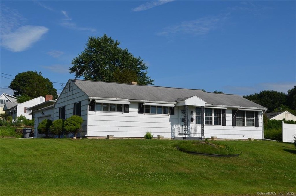 269 Pearl St, Enfield, CT 06082 - photo 1