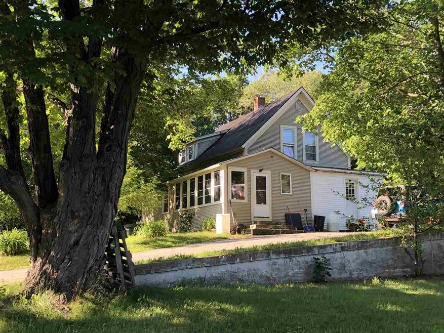 29 Church St, Sanbornville, NH 03872 - photo 1