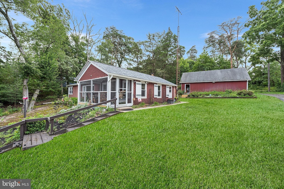 6 Spruce Ln, Bridgeton, NJ 08302 - photo 1