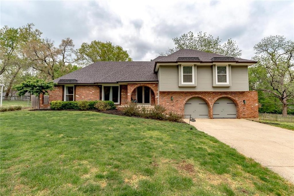 10514 W 70th Terrace, Shawnee, KS 66203 - photo 1