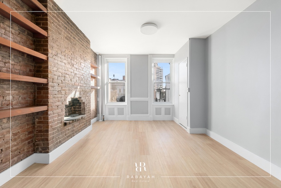 140 W 10th St unit 5RE, New York, NY 10014 - photo 1