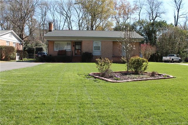All brick home in Eastway Park