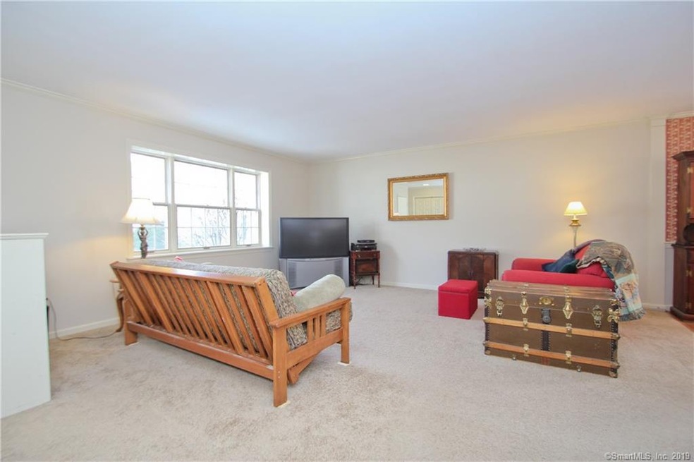 17 Strathmore Ln unit 17, Suffield, CT 06078 - photo 1