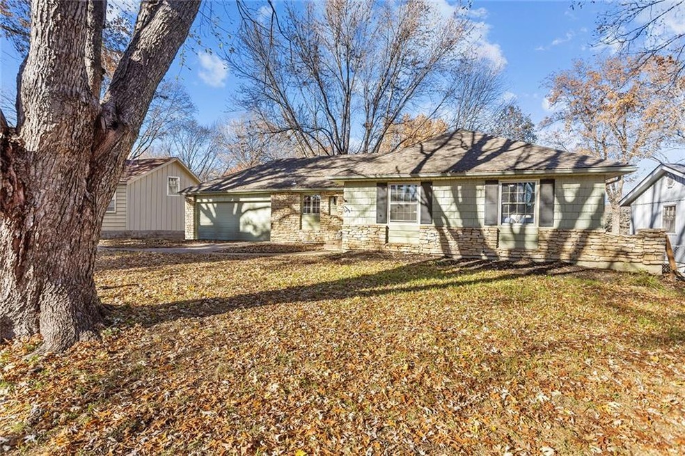 11308 W 73rd St, Shawnee, KS 66203 - photo 1