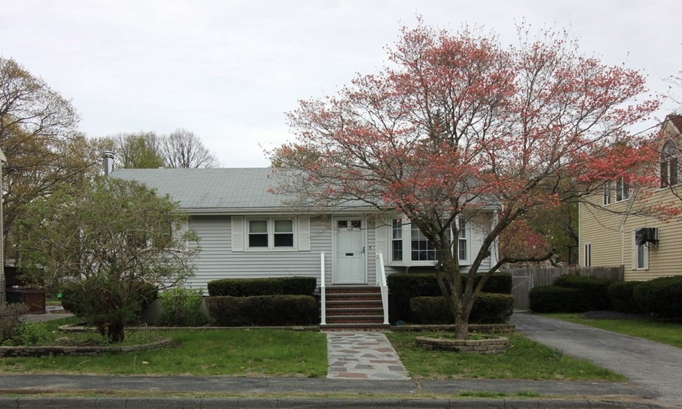 105 Bartholomew St, Peabody, MA 01960 - photo 1