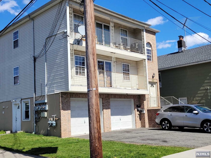 585 Morrow St, Orange, NJ 07050 - photo 1