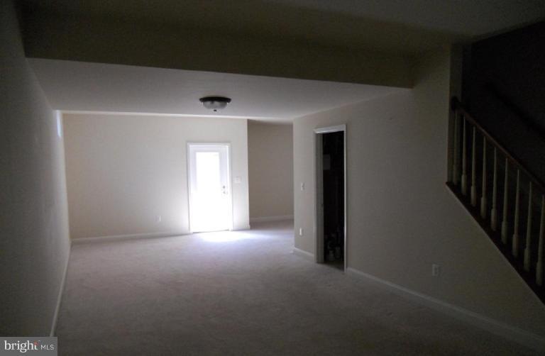 8425 Link Hills Loop, Gainesville, VA 20155 - photo 1