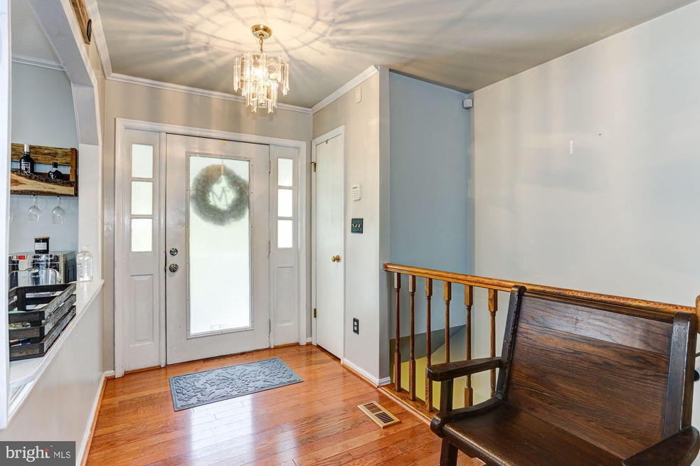 9957 Boyds Turn Rd, Owings, MD 20736 - photo 1