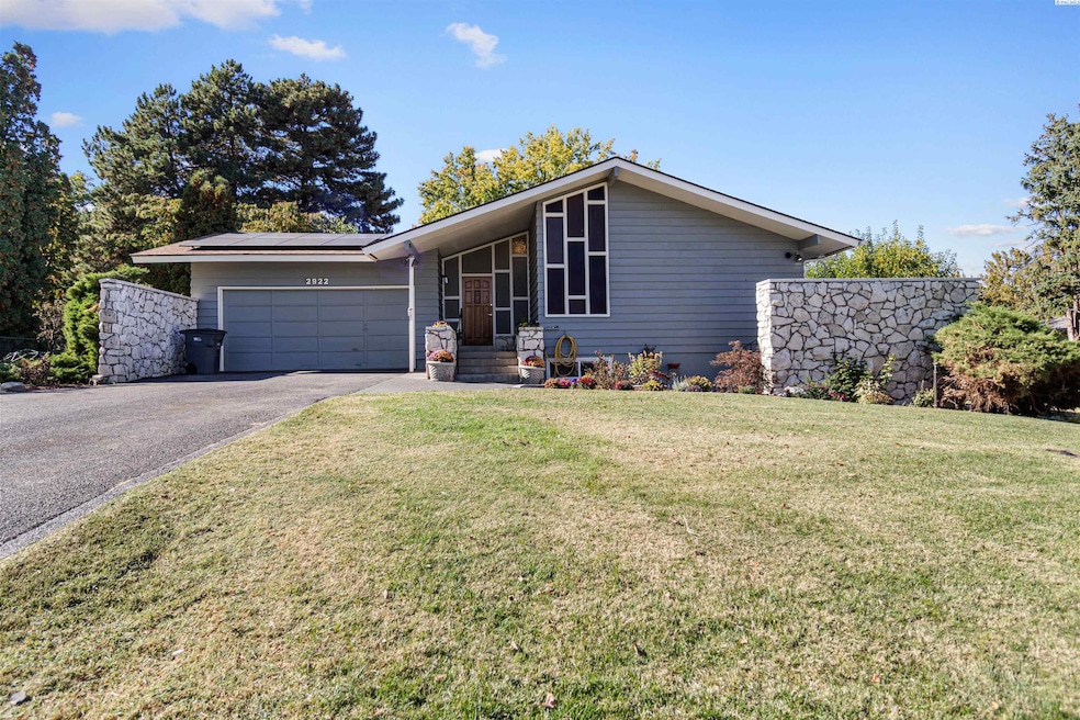 2922 S Auburn Place, Kennewick, WA 99337 - photo 1