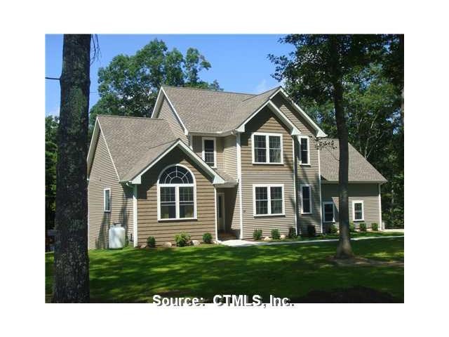 23 Fieldstone Rd, Dayville, CT 06241 - photo 1