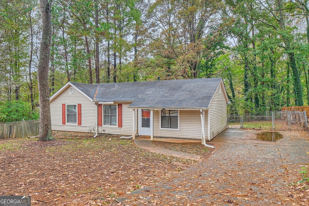 763 Waterview Dr, Riverdale, GA 30274 - photo 1