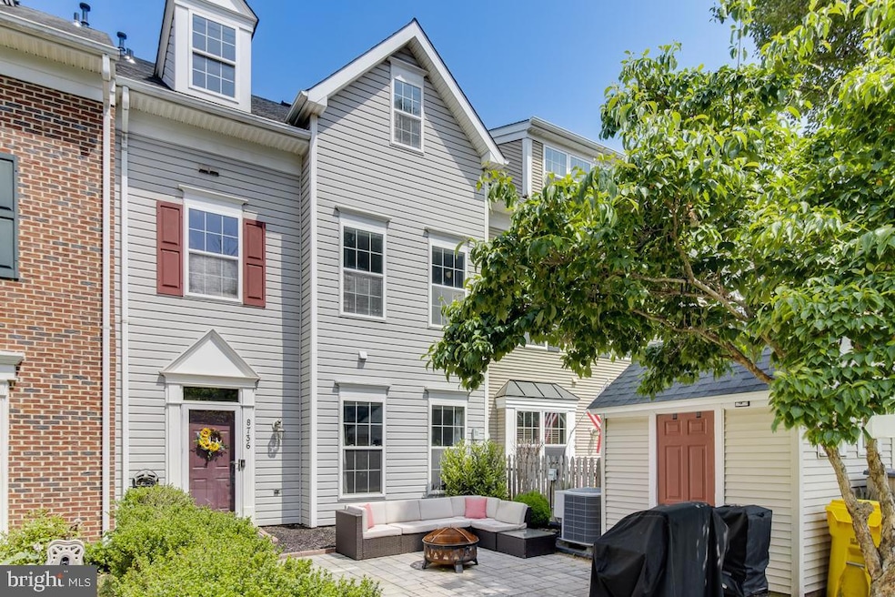 8736 Green Field Ct, Odenton, MD 21113 - photo 1