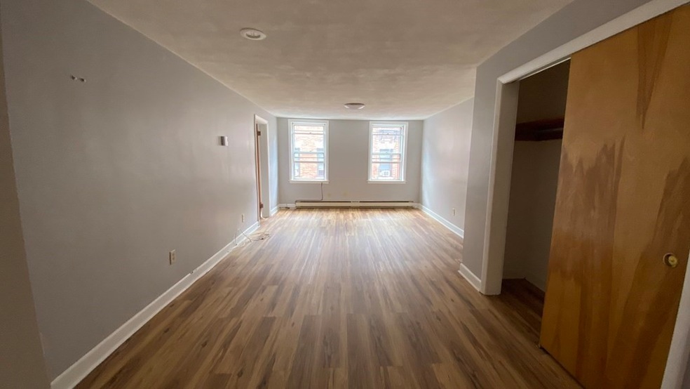 154 Salem St unit 3, Boston, MA 02113 - photo 1