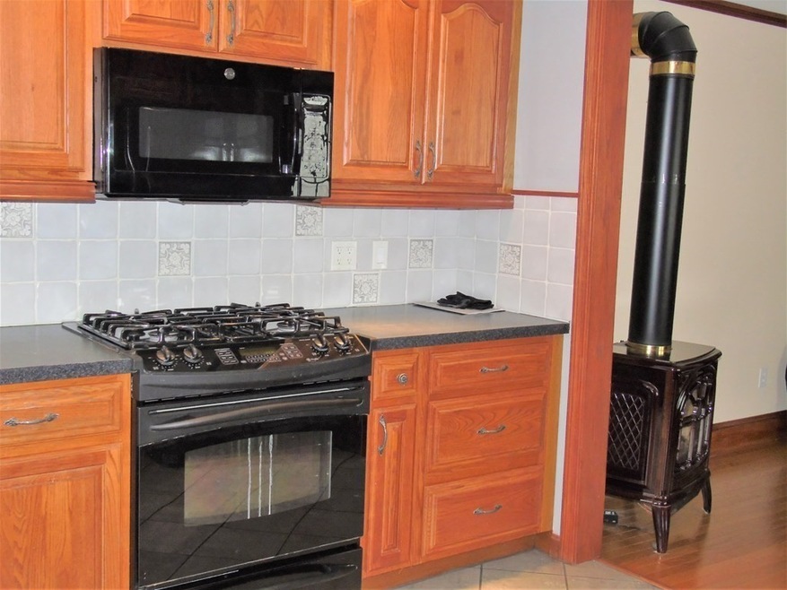 18 Lathrop St, Salem, MA 01970 - photo 1