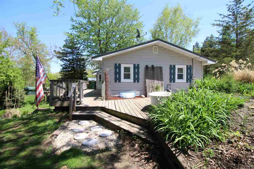 3620 W Plymouth Church Rd, Beloit, WI 53511 - photo 1