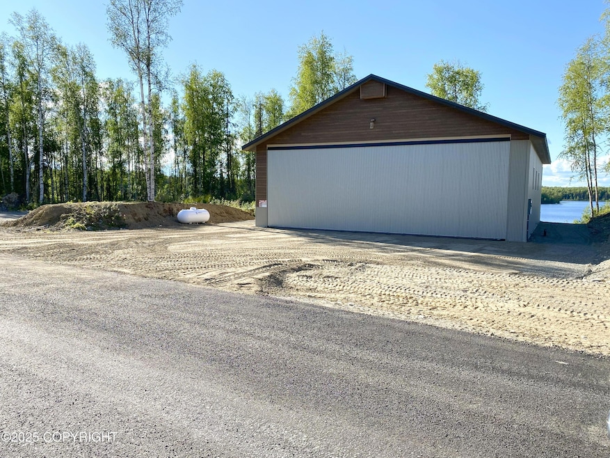 Big Caswell Lake Hangar Living