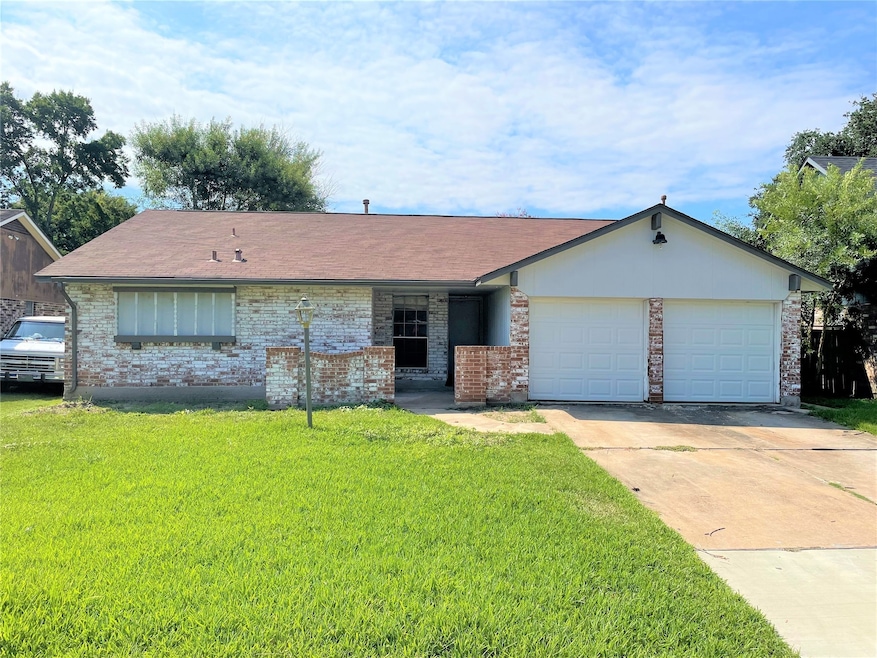 2531 Woodsdale Blvd, Houston, TX 77038 - photo 1