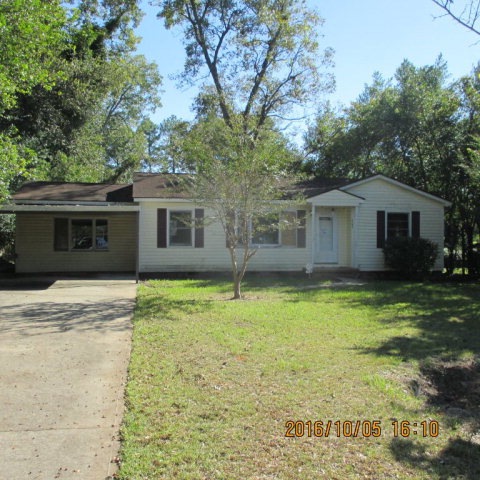 1702 W Highland Ave, Albany, GA 31707 - photo 1