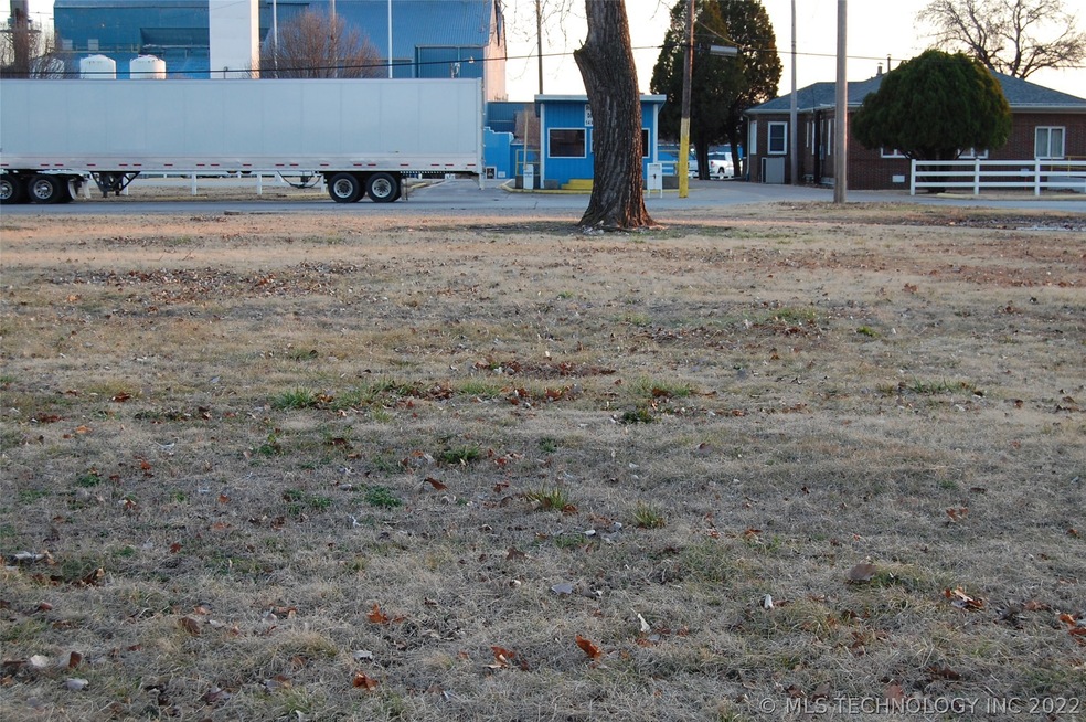 0 Bollinger unit 1943596, Henryetta, OK 74437 - photo 1