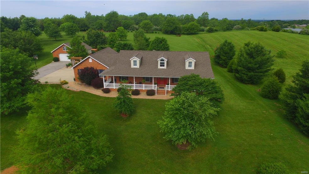 811 Niebruegge Ln, Freeburg, IL 62243 - photo 1