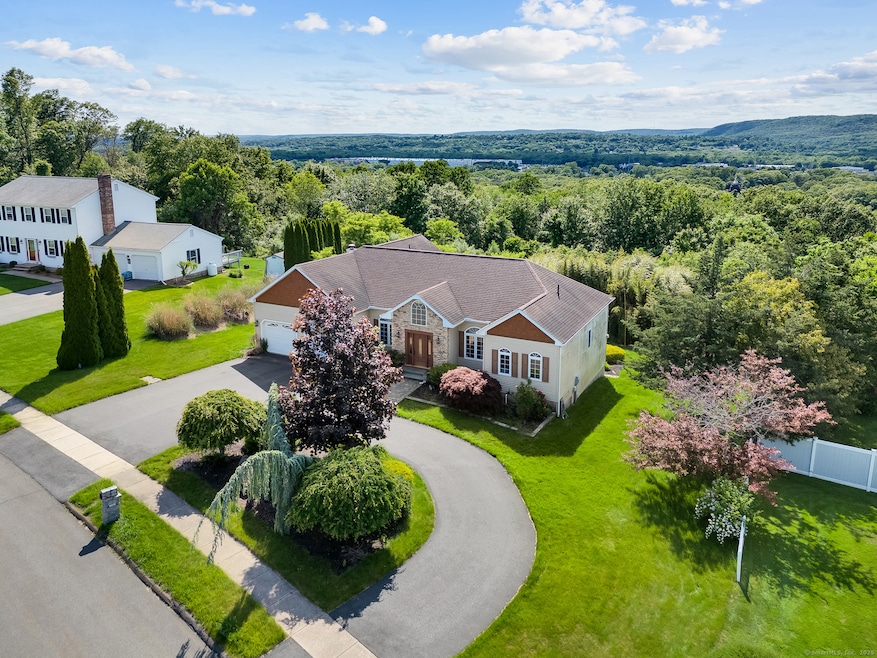 Pending $649,999