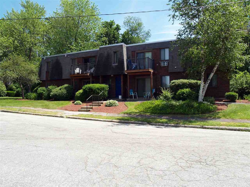 24 Robert Ct unit B, Manchester, NH 03103 - photo 1