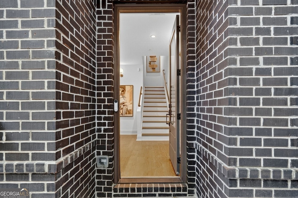 Sold $1,100,000 • Co-Listing Agent