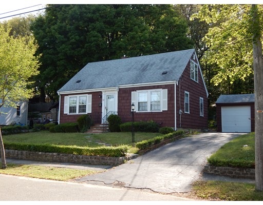 12 Elmwood Cir, Peabody, MA 01960 - photo 1