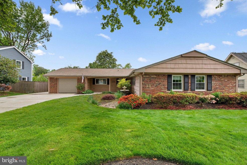 3908 Conifer Ln, Bowie, MD 20715 - photo 1