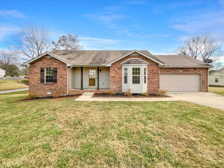 1901 Roscoe Dr, Clarksville, TN 37042 MLS RTC2596720