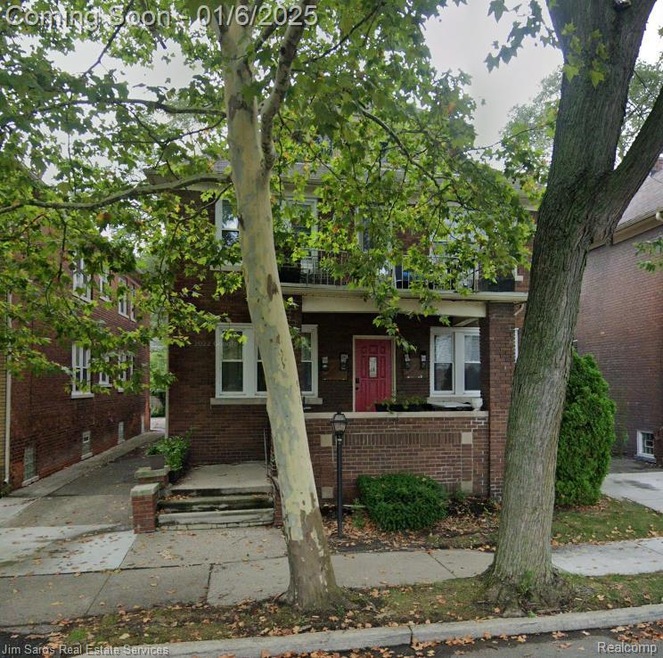 837 Beaconsfield Ave, Grosse Pointe Park, MI 48230 - photo 1