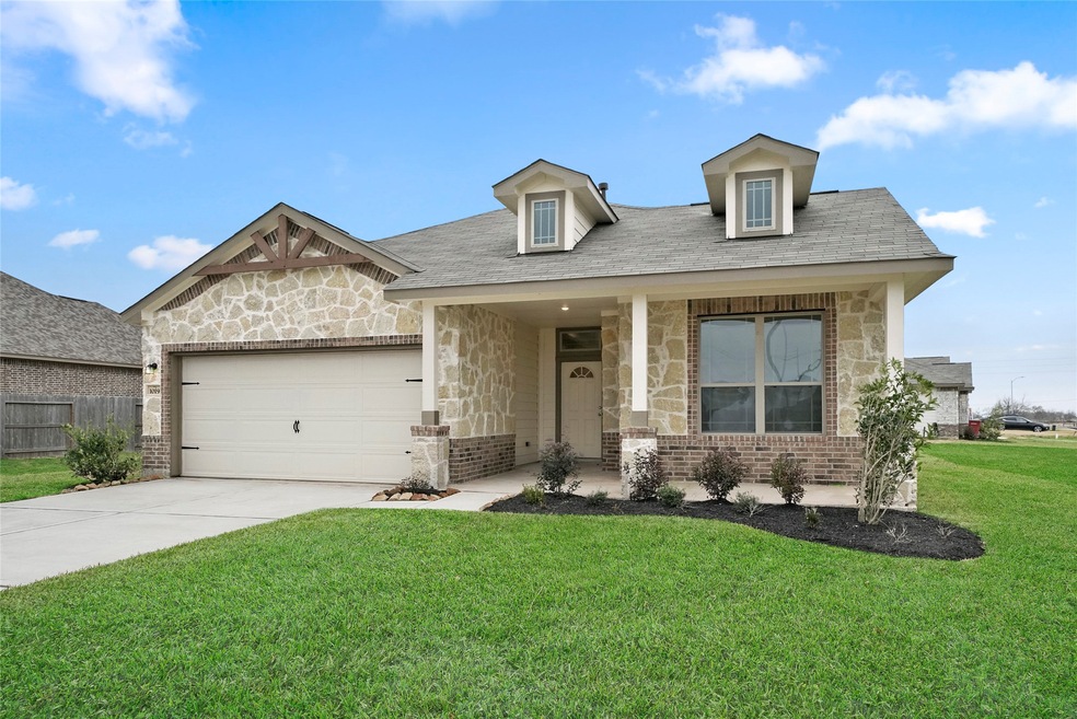 1019 Bernard Meadows Dr, East Bernard, TX 77435 - photo 1