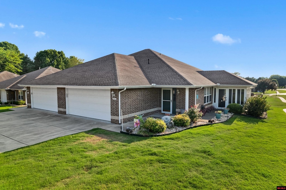 Under Contract $249,000