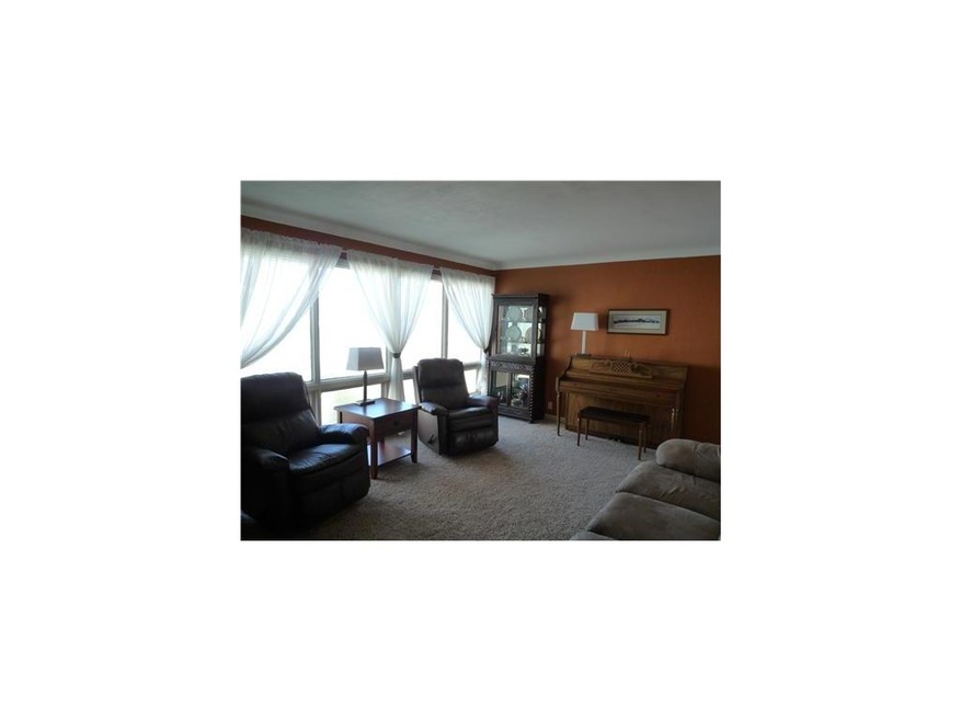 Living Room. This is not a driveby! Walk in the fr