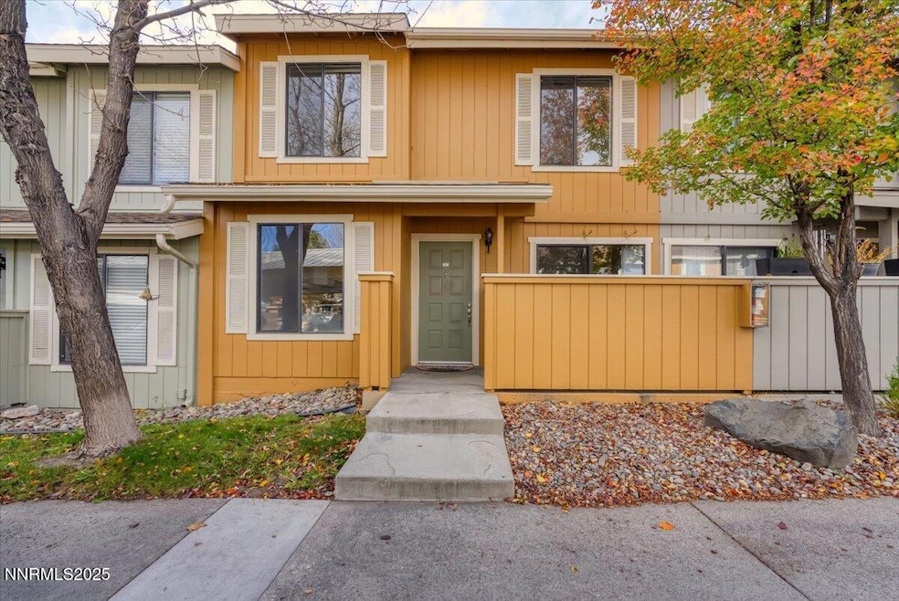 For Sale $272,000 • Co-Listing Agent