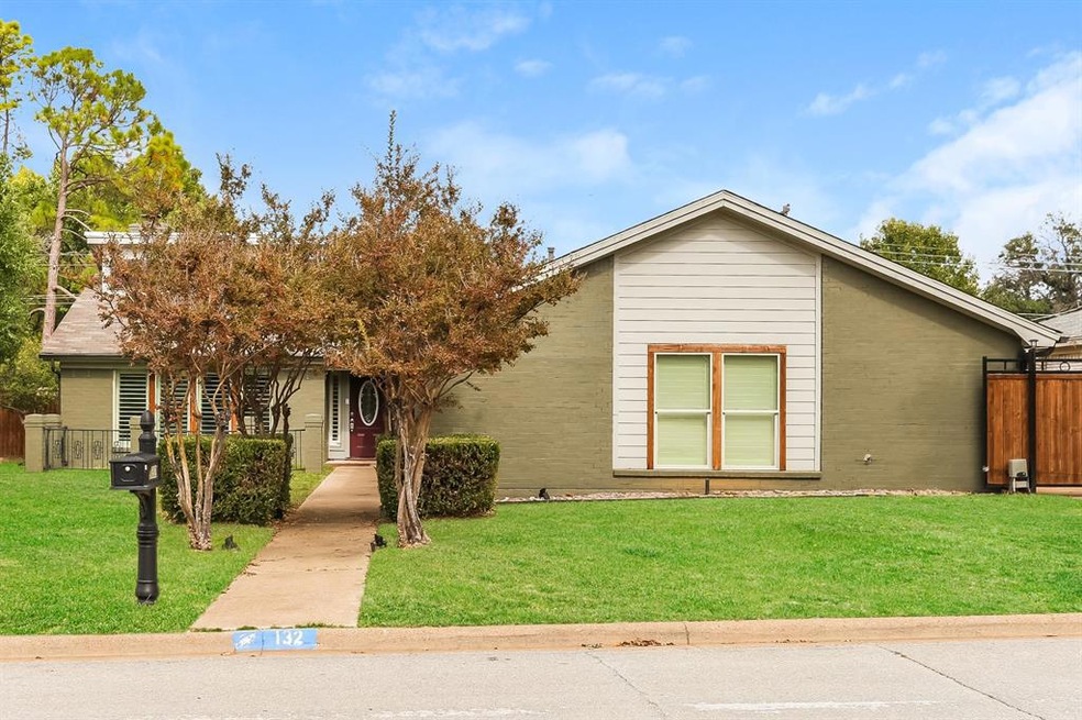 132 Shady Lake Ct, Hurst, TX 76054 - photo 1