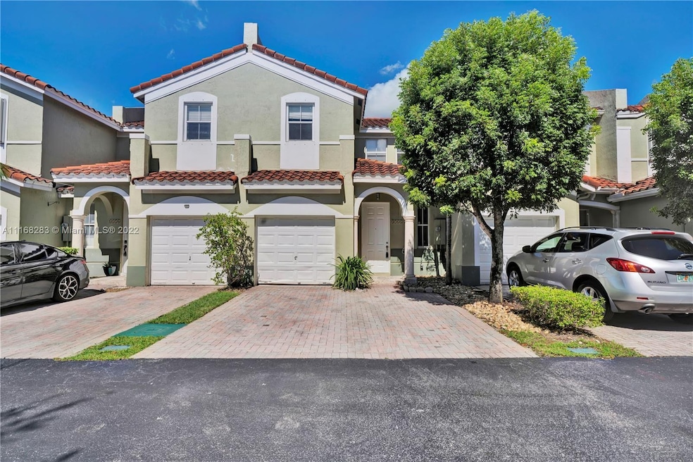 4366 NW 116th Ave, Doral, FL 33178 - photo 1