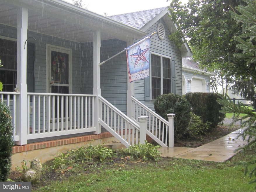 431 Azure Dr, Martinsburg, WV 25404 - photo 1