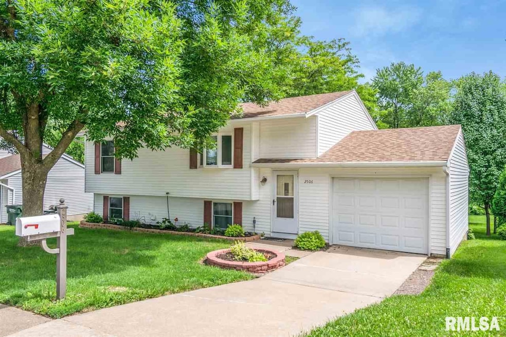 2506 W 56th St, Davenport, IA 52806 - photo 1