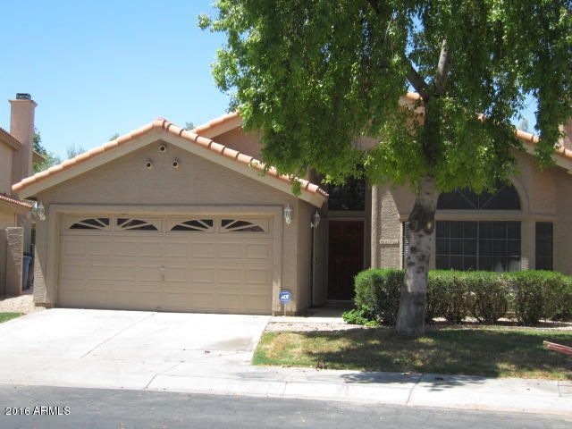 GREAT CURB APPEAL