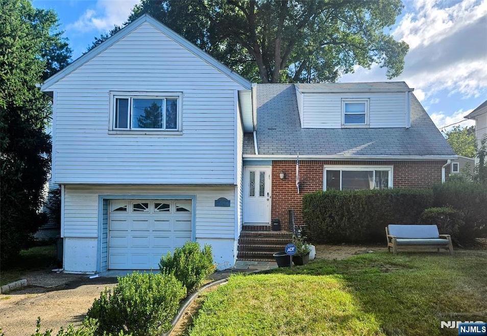 793 Dearborn St, Teaneck, NJ 07666 - photo 1