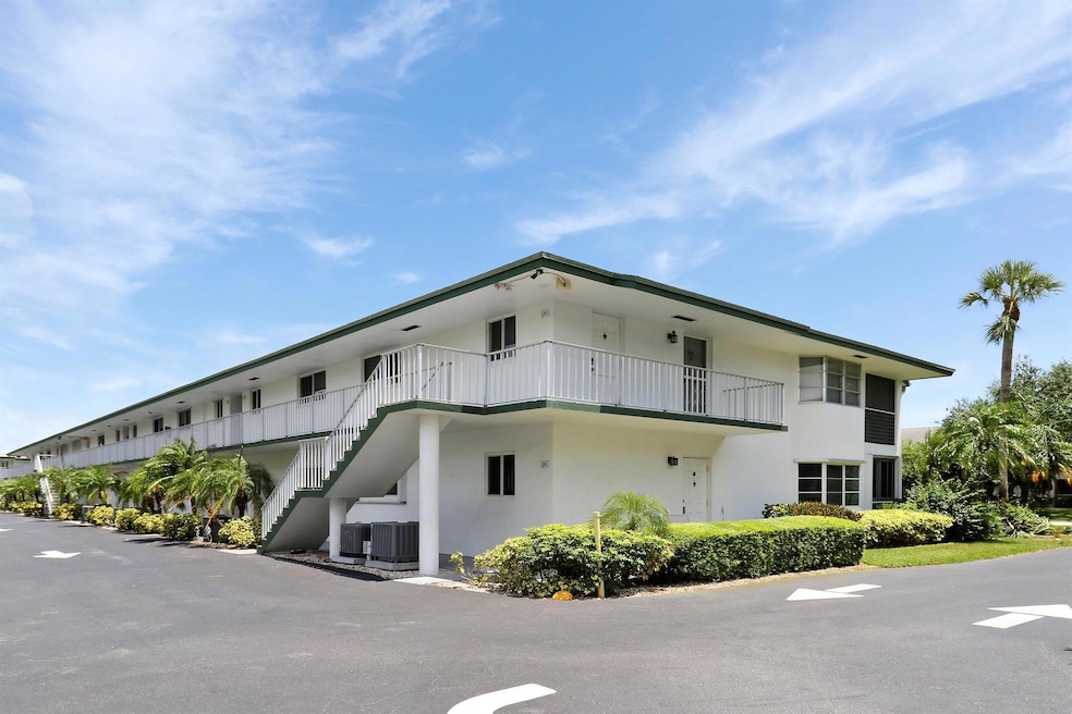 For Sale $320,000 • Co-Listing Agent