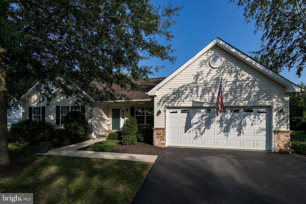 26 Presidential Dr, Royersford, PA 19468 - photo 1