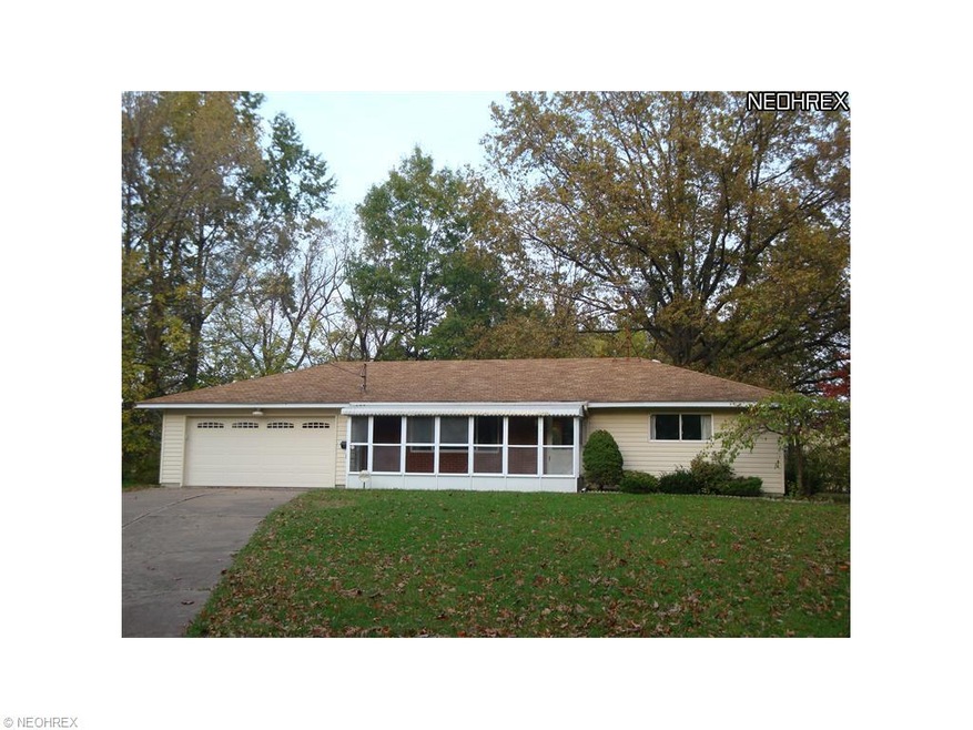 What an awesome, spacious Ranch on a large pie sha