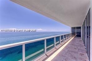 The Beach Club unit 3001, Hallandale Beach, FL 33009 - photo 1
