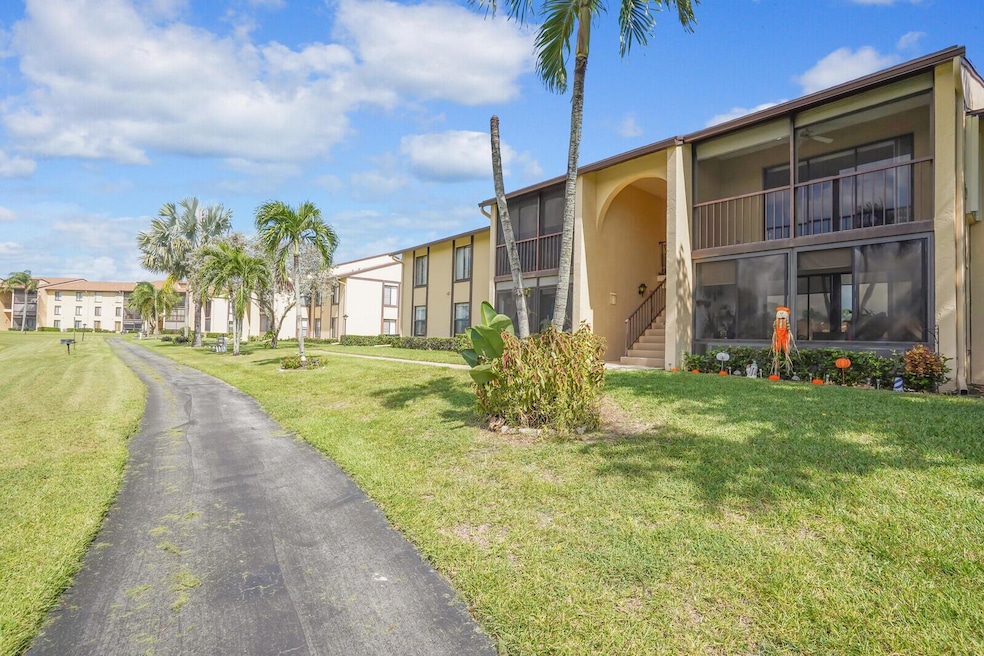 826 Sky Pine Way unit 72, Greenacres, FL 33415 - photo 1