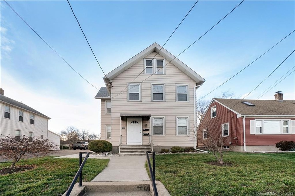 132 Hemingway Ave unit 2nd floor, East Haven, CT 06512 - photo 1
