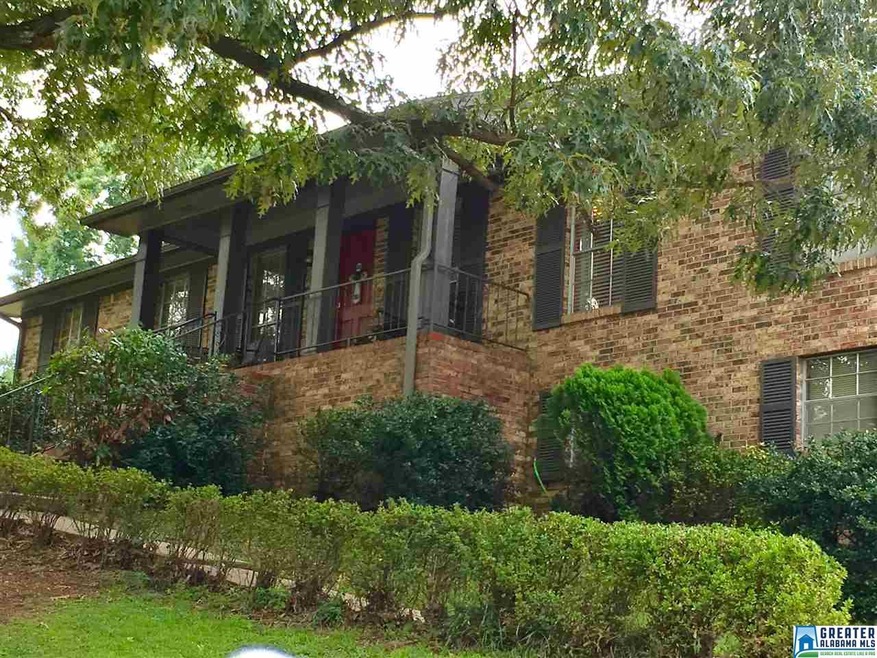 Beautiful home conveniently located to schools and