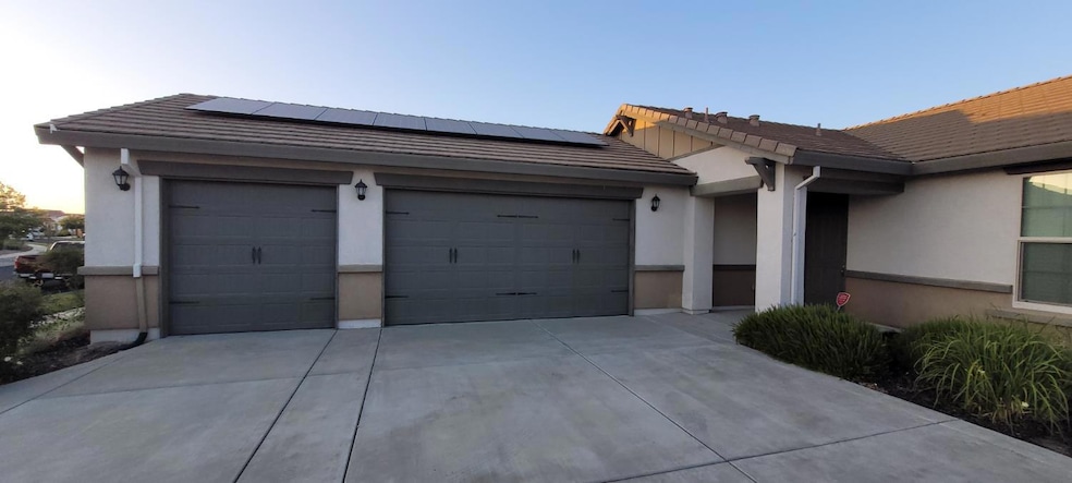 2021 Ponderosa Ranch Way, Plumas Lake, CA 95961 - photo 1