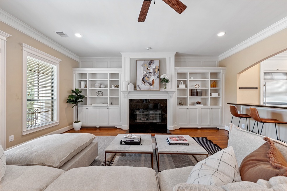 2502 Lawrence St, Houston, TX 77008 - photo 1